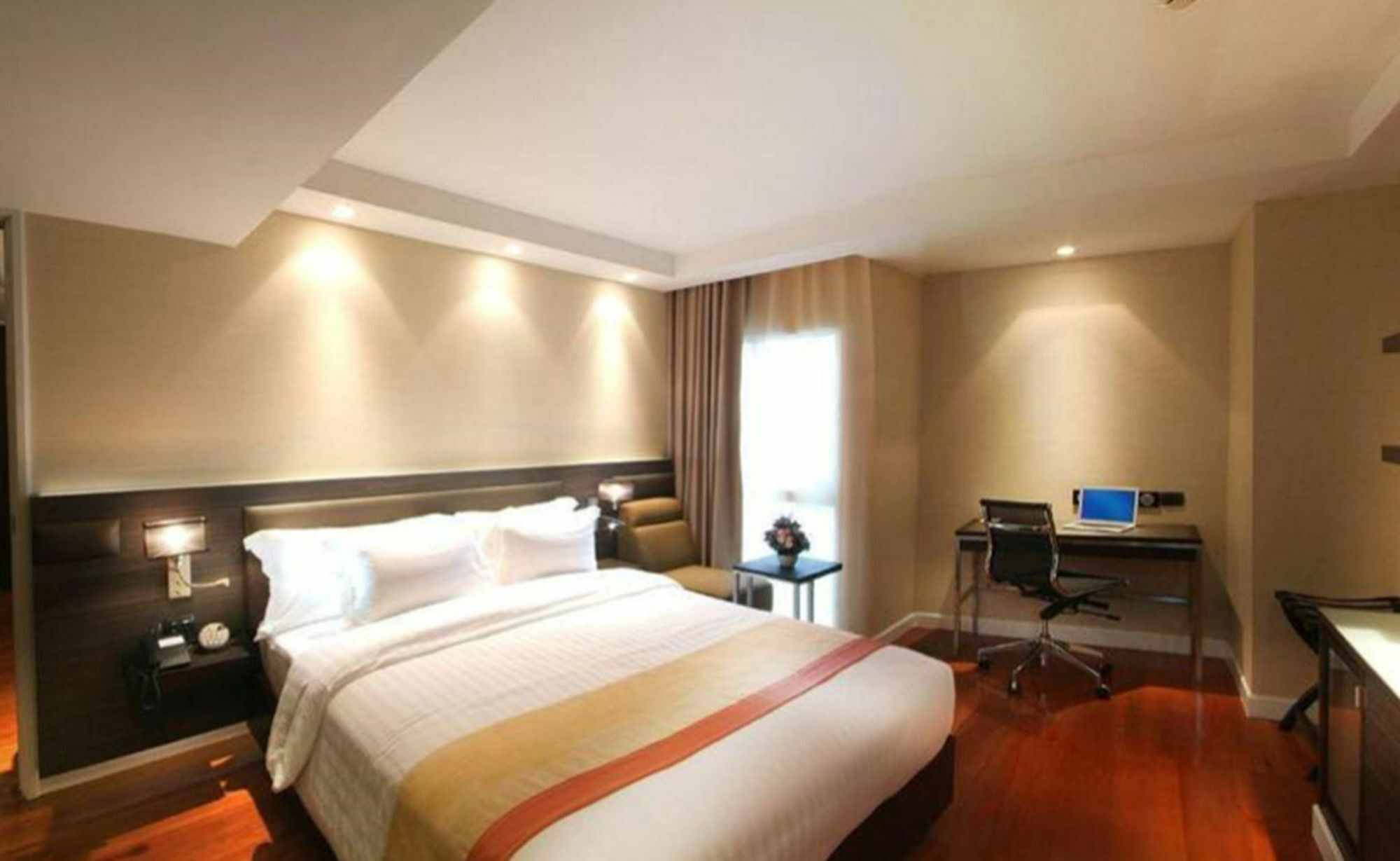 Amora Neoluxe Suites Hotel Bangkok Eksteriør bilde